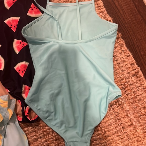 Girls 10/12 assortment of swimsuits and swimsuit long sleeve swim top. Excellent - Picture 6 of 11